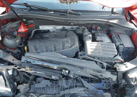 2019 Volkswagen Tiguan 2.0T Se/2.0T Sel/2.0T Sel R-Line/2.0T Sel R-Line Black из США, поврежденный, VIN 3VV2B7AX3KM017366